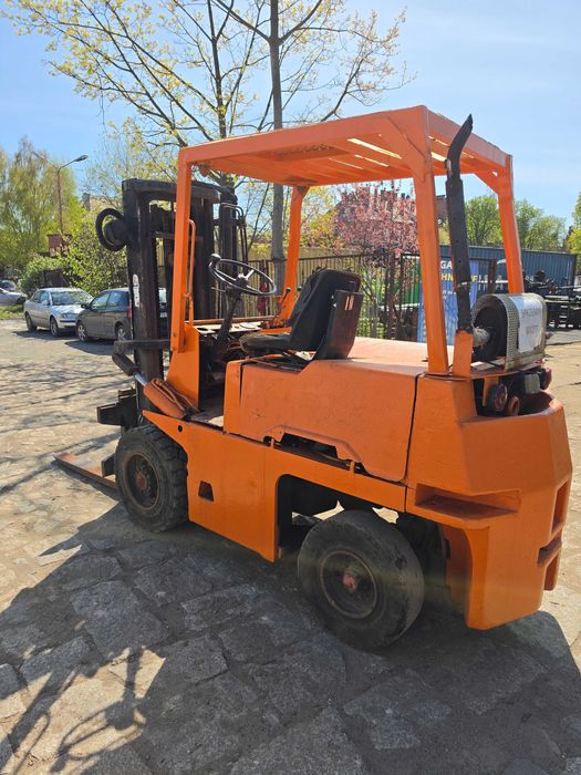 Wózek widłowy DIESEL (silnik mercedes)