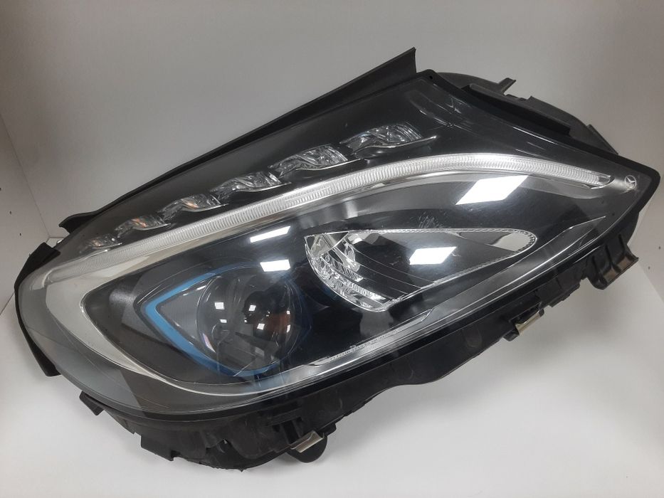 Mercedes C W205 farol / optica