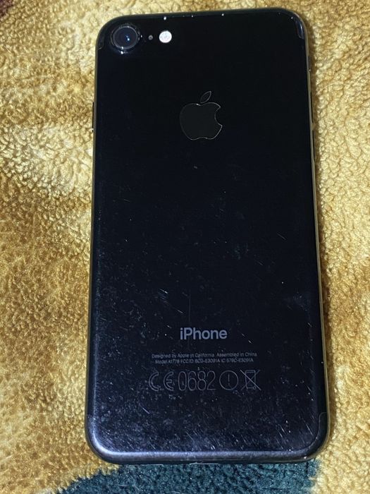 iPhone 7 на 32 gb, 1900 грн.