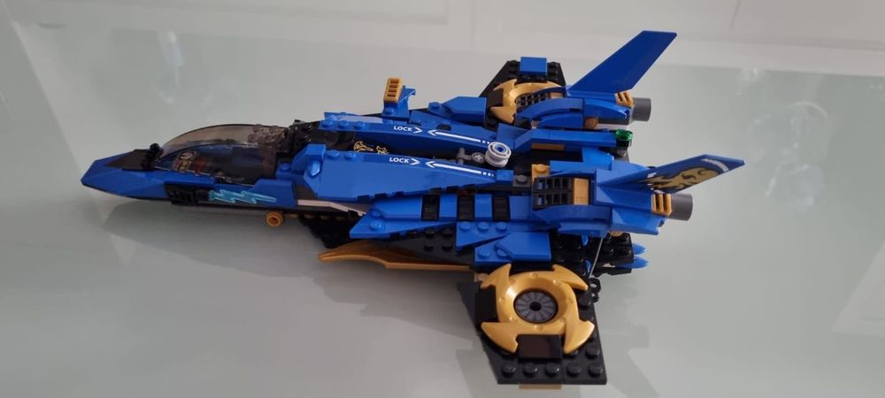 Klocki LEGO Ninjago 70668 - Burzowy myśliwiec Jaya