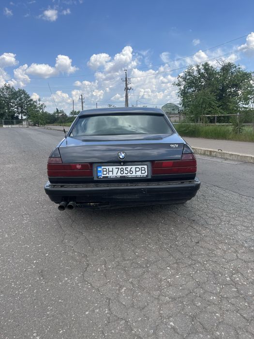 Продам BMW e32 m30b30