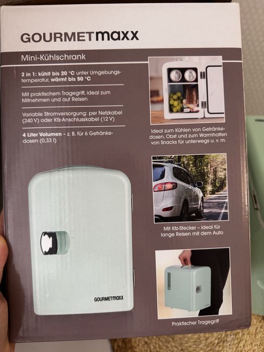 Міні холодильник (в авто або для косметики дівчатам)