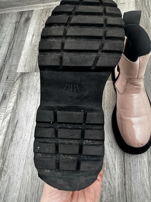 Ботинки Zara, лакові рожеві ,  31розмір - 19,5см Демісезон