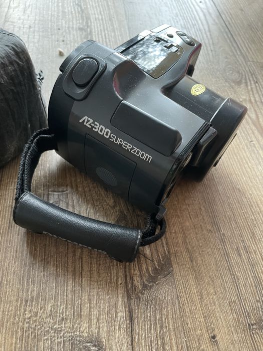 OLYMPUS AZ-300 SuperZoom Analógica - Usada