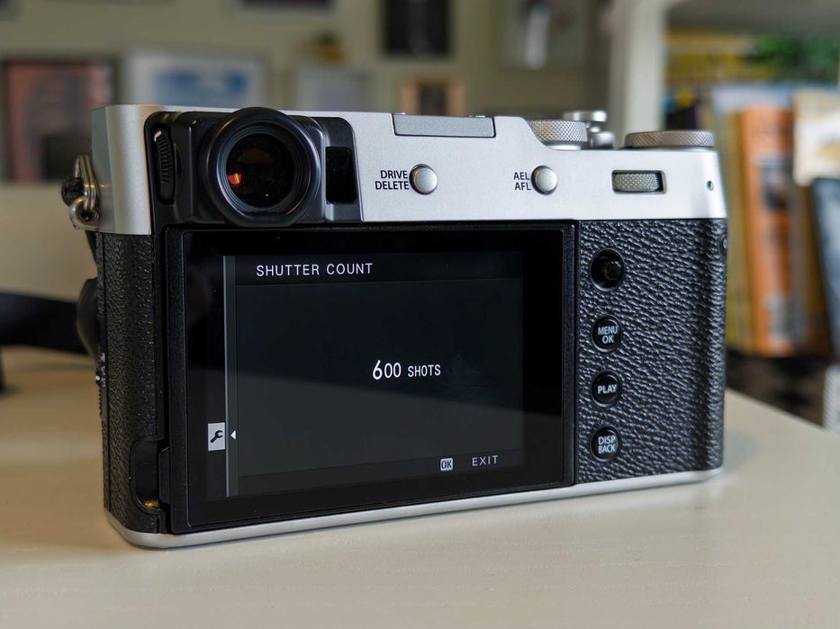 Fujifilm X100V - só 600 disparos