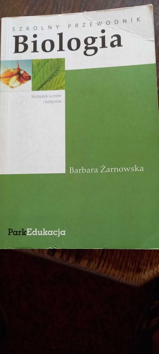książka szkolny przewodnik Biologia B. Żarnowska