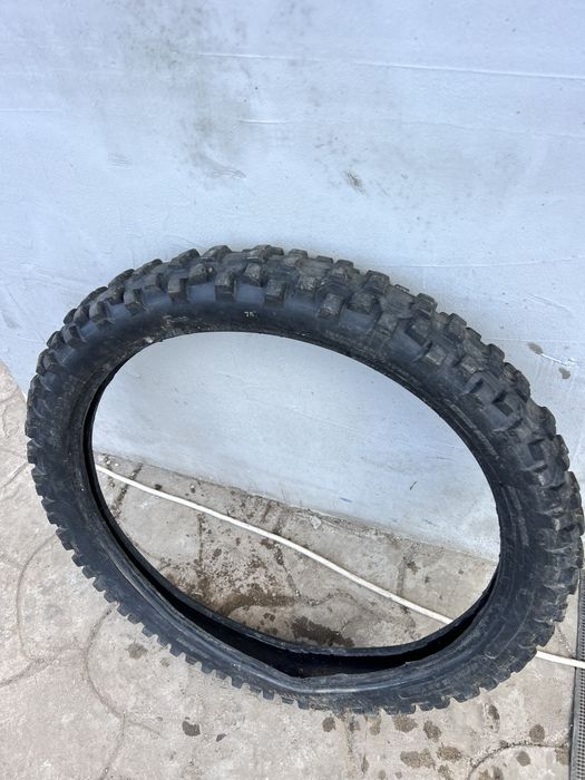 Продам эндуро резину 80-100-21