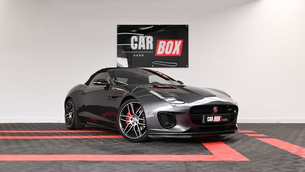 Jaguar F-Type 2.0 i4 Chequered Flag