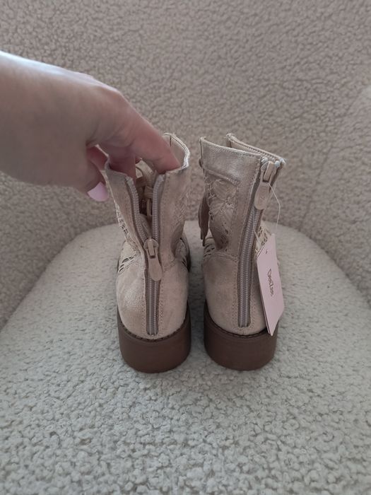 Nowe botki DeeZee r 38