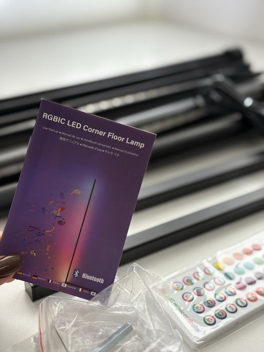 RGBIC LED Floor Lamp - inteligentna lampa stojaca