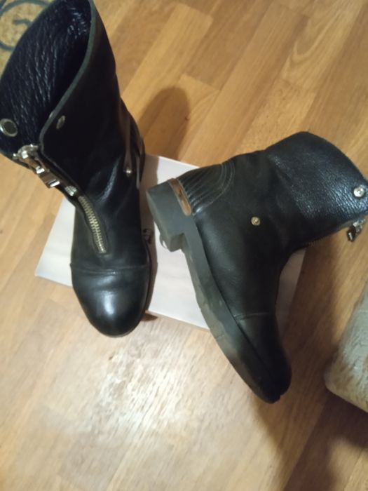 Ботинки 39,кожа,для девочек