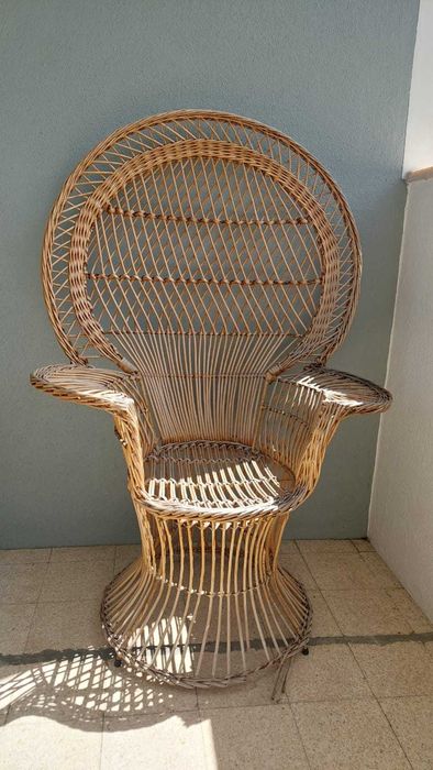 Cadeirão/Poltrona Rattan - estilo pavão