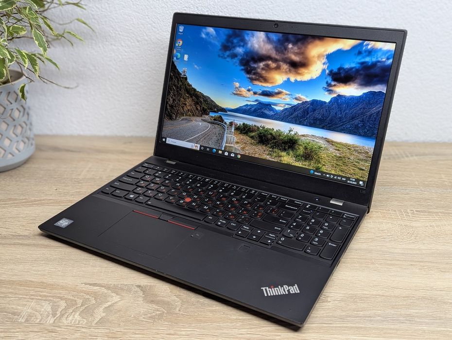 Модний, 4х ядерний ноутбук Lenovo ThinkPad L15