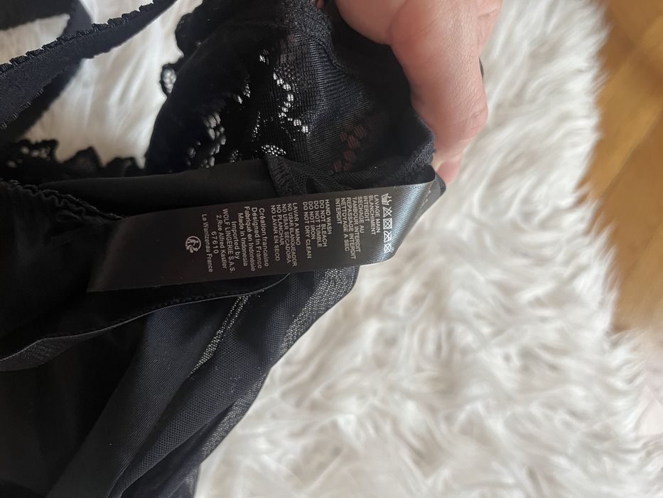 Czarne body Sains Complexe 75C