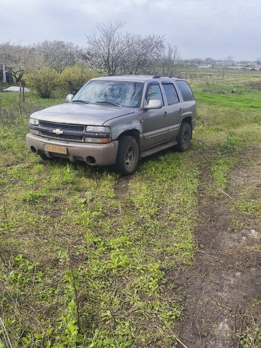 Chevrolet tahoe 2000 рік 5.3 загнана на війскового .Можливий обмін