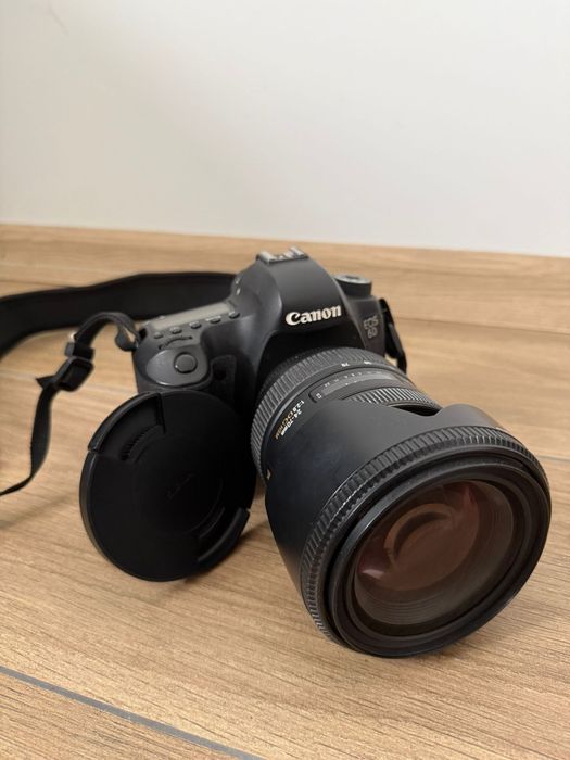 Canon EOS 6D + obiektyw + lampy
