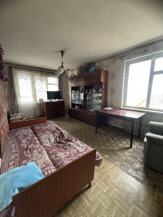 Продам Трехкомнатную квартиру на Юбилейной ул.Содружества.