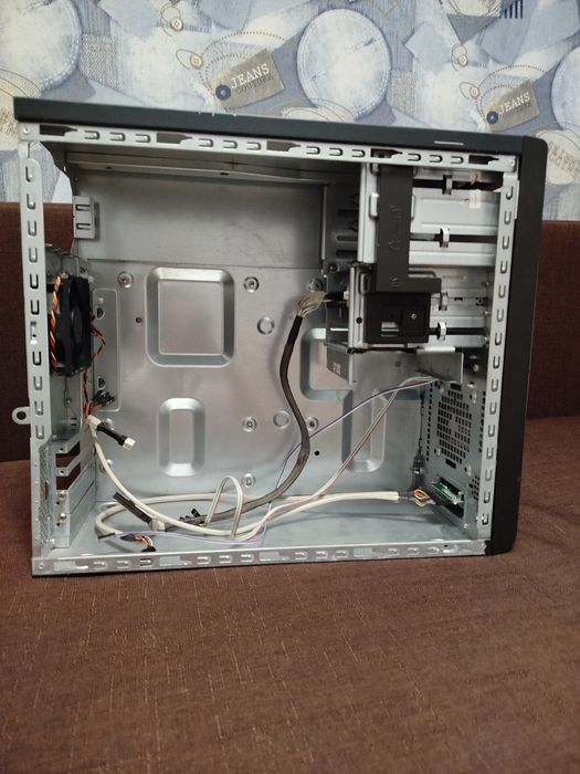 Два Корпуса PARCOM та якісний без іменний корпус.