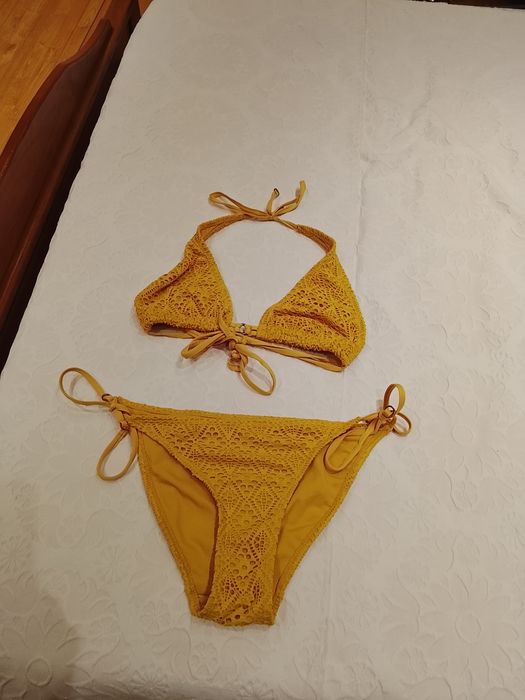 Biquíni pouco usado