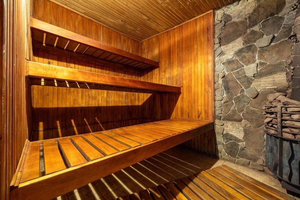 Оренда / продаж бізнес-комплексу, перша лінія траси Самбір-Мостиська