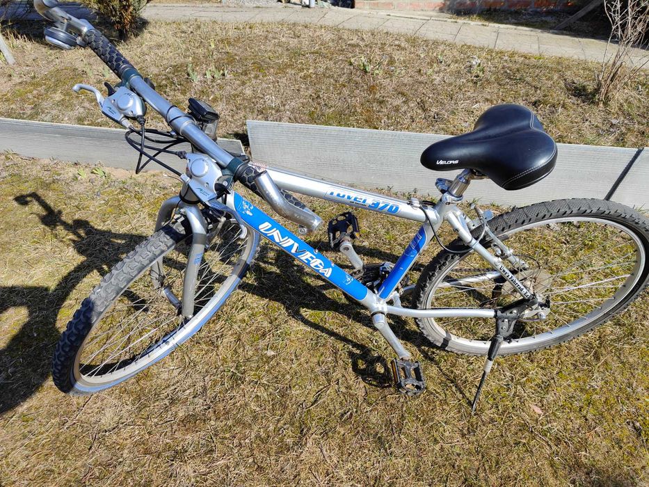 Продам велосипед з алюмінієвою рамою