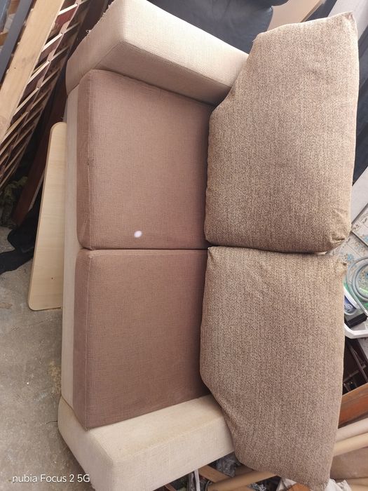 Sofa de dois lugares