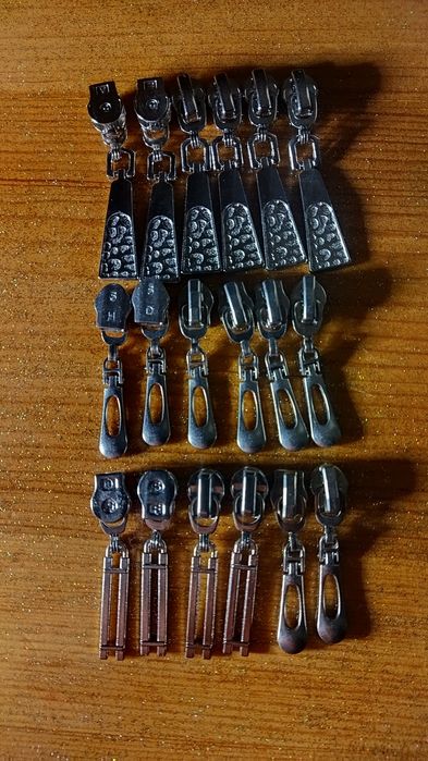 Бігунок  для спіральної блискавки 5 номер.