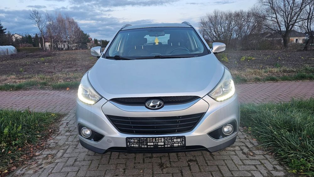 Hyundai ix35 Skóra plus materiał , nawigacja, Kamera