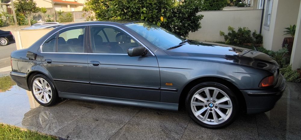 Vendo BMW e39 ano 2000