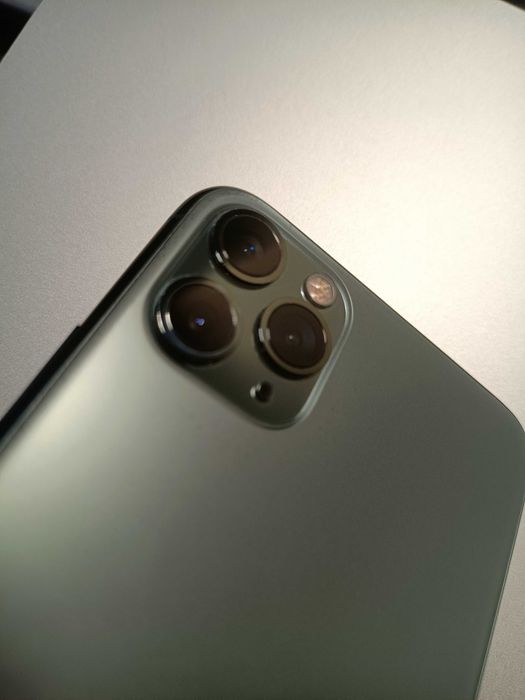 Applei Phone 11 Pro Max 256 GB Midnight Green  8 etui  komplet pudełko