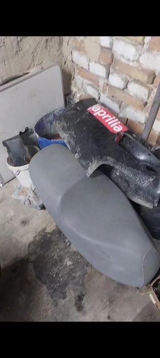 апрілія леонардо 125 сс по запчастях