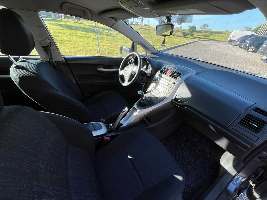 Toyota Auris 1.4 D-4D – 132.000 km