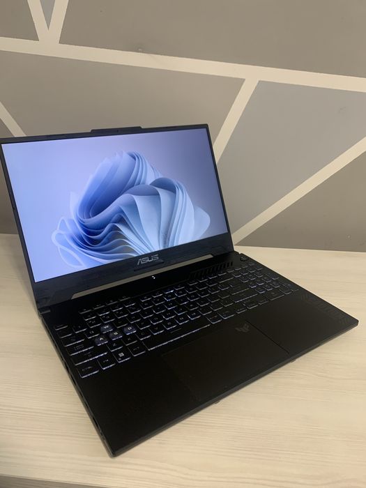 Asus tuf gaming a15 r7735HS rtx4060 8gb