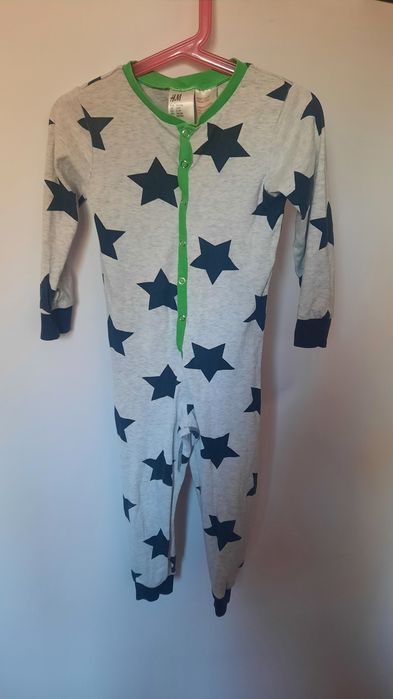 H&M Pajac dzieciecy rozmiar 98-104
Pajac dziecięcy  
 rozmiar 98-104