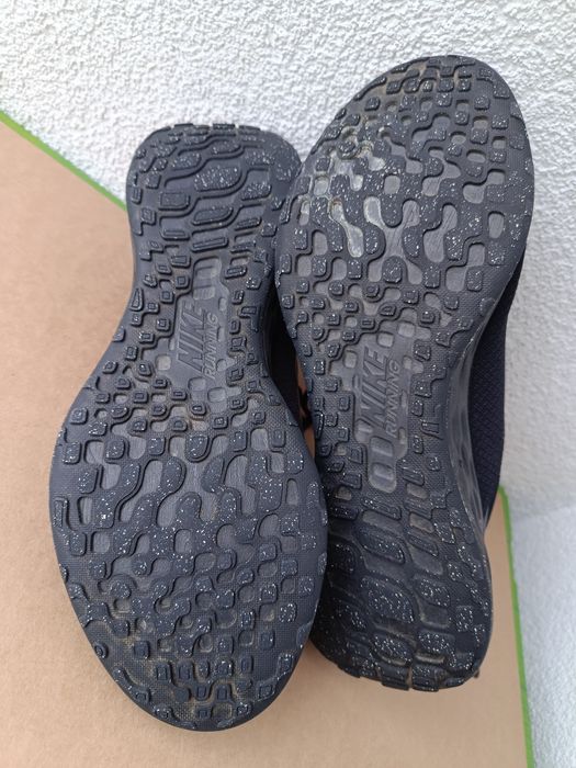 Buty Nike Revolution