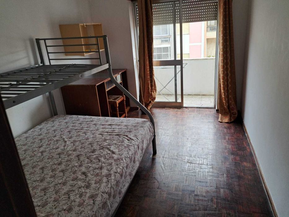 Quarto Casal, Solteiro ou partilha