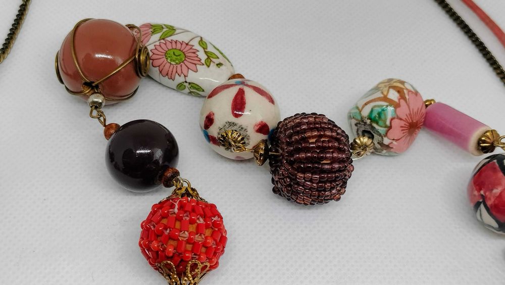 Colar Elegante Parfois - Acessório Perfeito para Senhoras