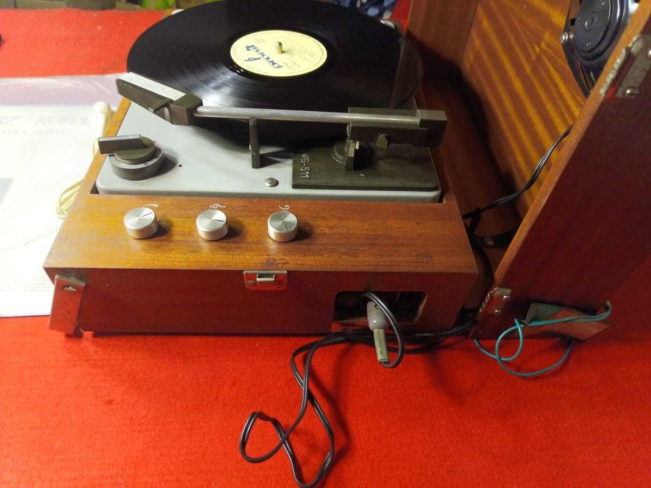 Adapter Artur Unitra   z czasów PRL