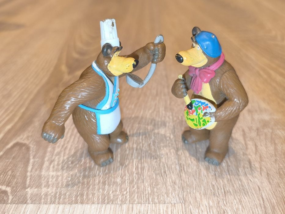 Masza i Niedźwiedź/2 Figurki Niedźwiedzi/Artysta Malarz i Kucharz/8 cm