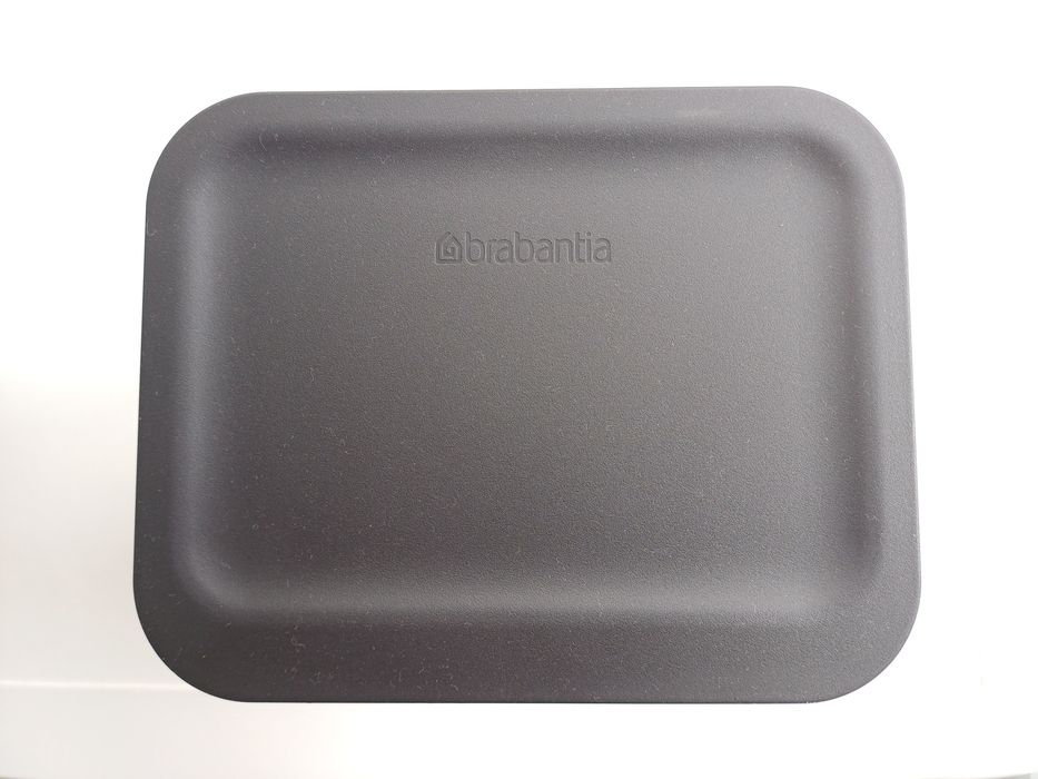 Pequeno balde do lixo da Brabantia, perfeito para resíduos de cozinha