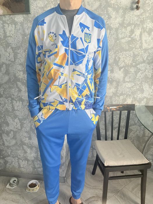 Спортивний Adidas костюм віндажь 80-90р