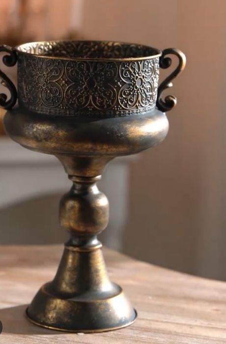 Floreira vaso em ferro  Vintage latão