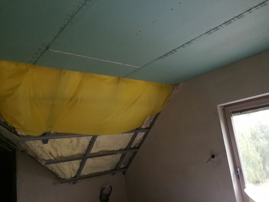 Ocieplanie Pianką Docieplanie PUR Ocieplenie Natryskowe Izolacja Pianą