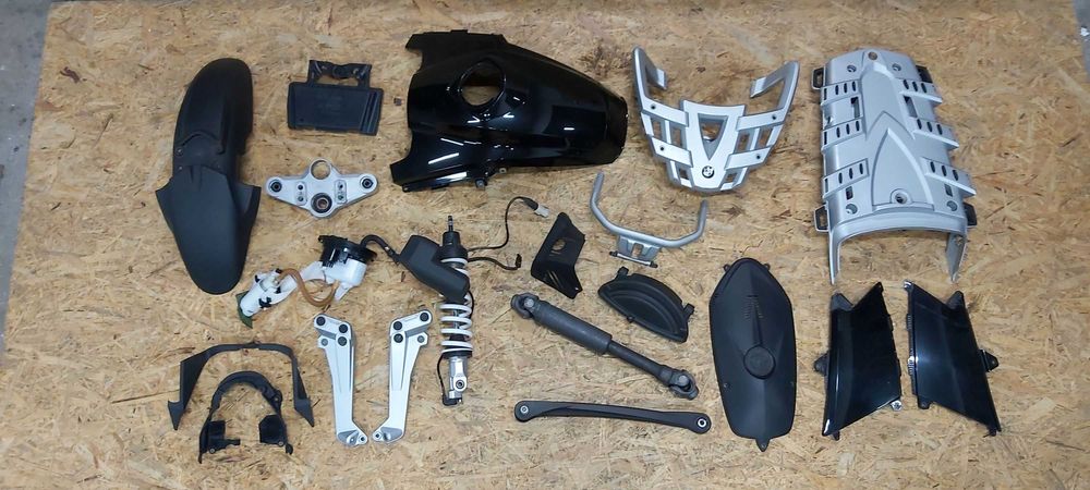 R1200gs K25 2010r- Tlumik sprzeglo tarcza Air Box zacisk wiazka