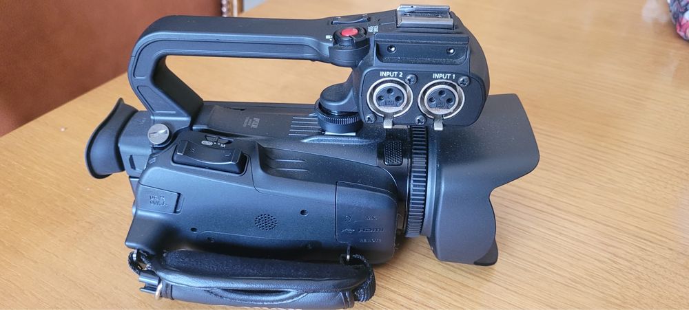 Canon XA60 4K Camcorder Pro - Como Nova (C/ Pega XLR e Caixa)