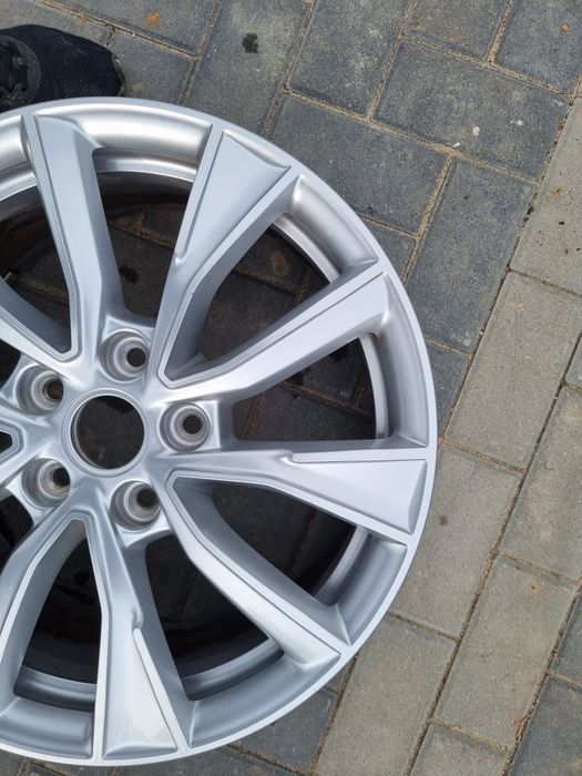 volkswagen t6 t7 multivan caravella 7t0 601.025e 7.5jx18 et60
