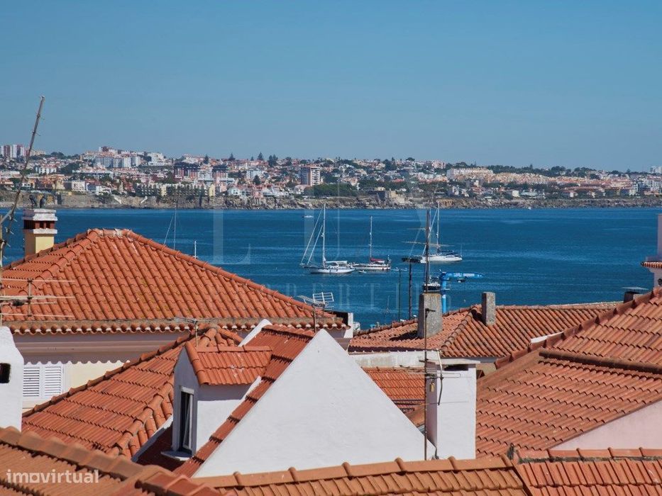 Apartamento T2 Com Vista Mar E Garagem No Centro De Cascais
