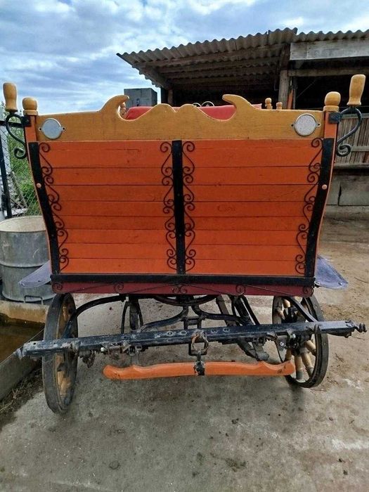 Фаетон кінний прогулянковий