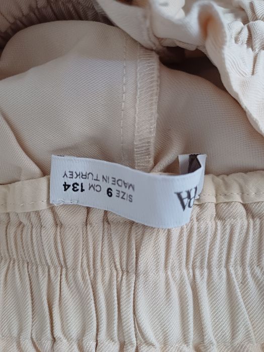 Kremowe spodnie kuloty dla dziewczynki