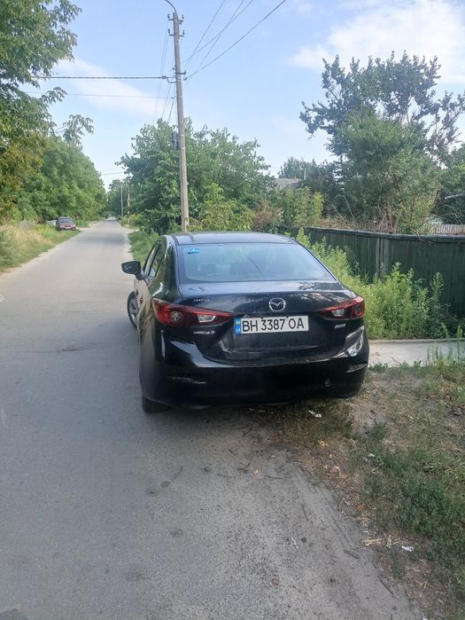 Mazda 3 2016 .2.0Бензин Седан